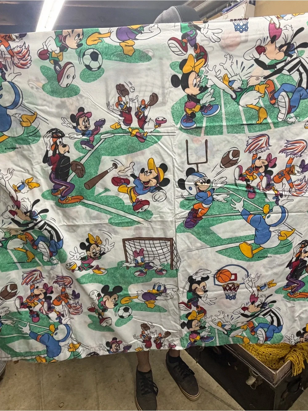 Twin size vintage Mickey Mouse sheets good condition
